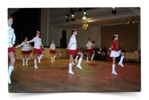Holky vystoupeni na plese